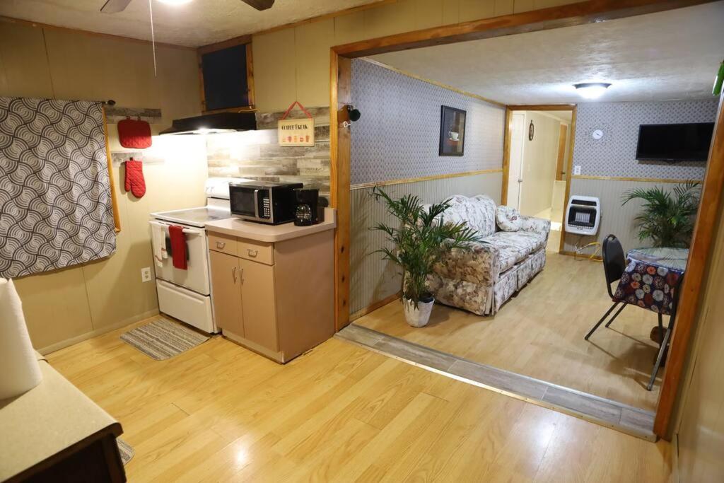 3-Bedroom Apt. Ideal Location Near New River Gorge Файетвил Екстериор снимка